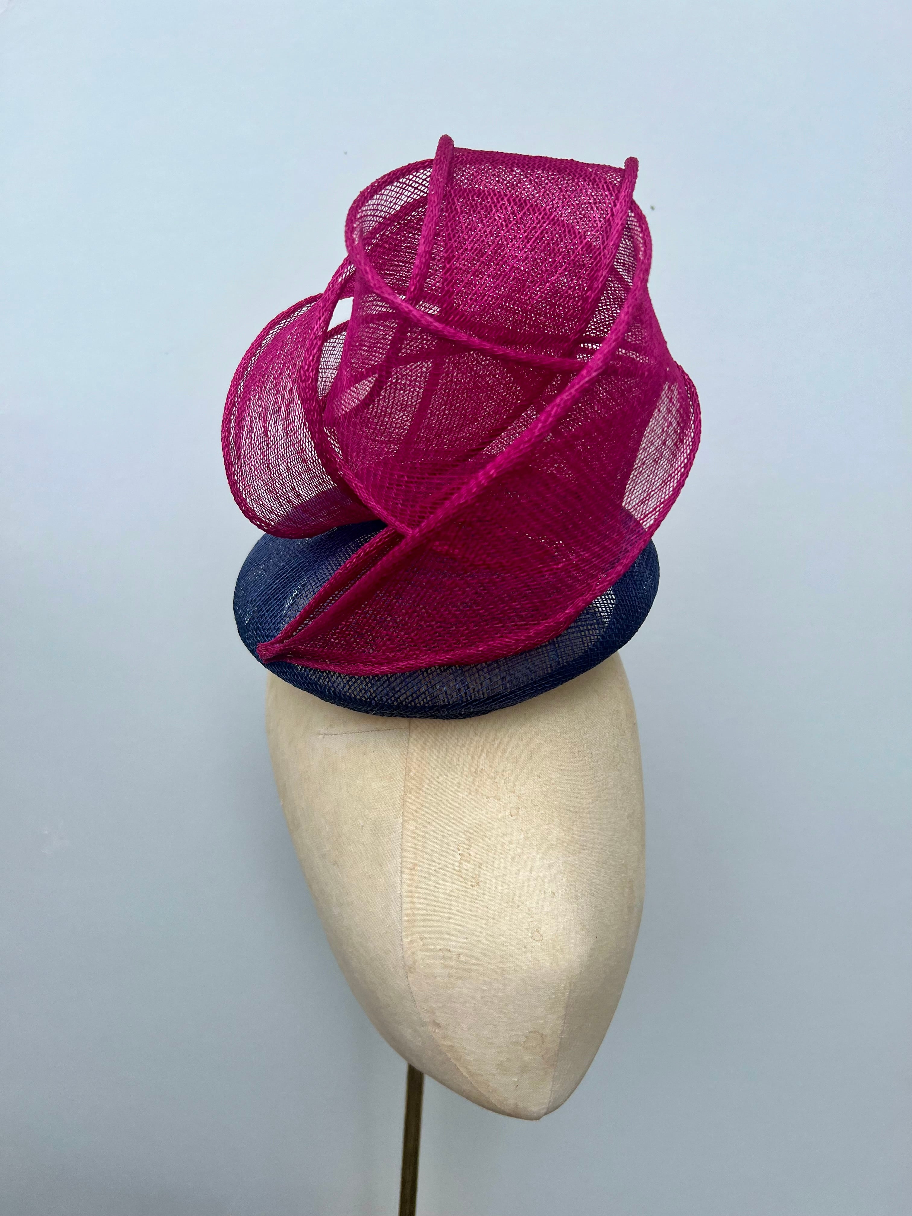 Signature Sculpture Navy/ Fuchsia