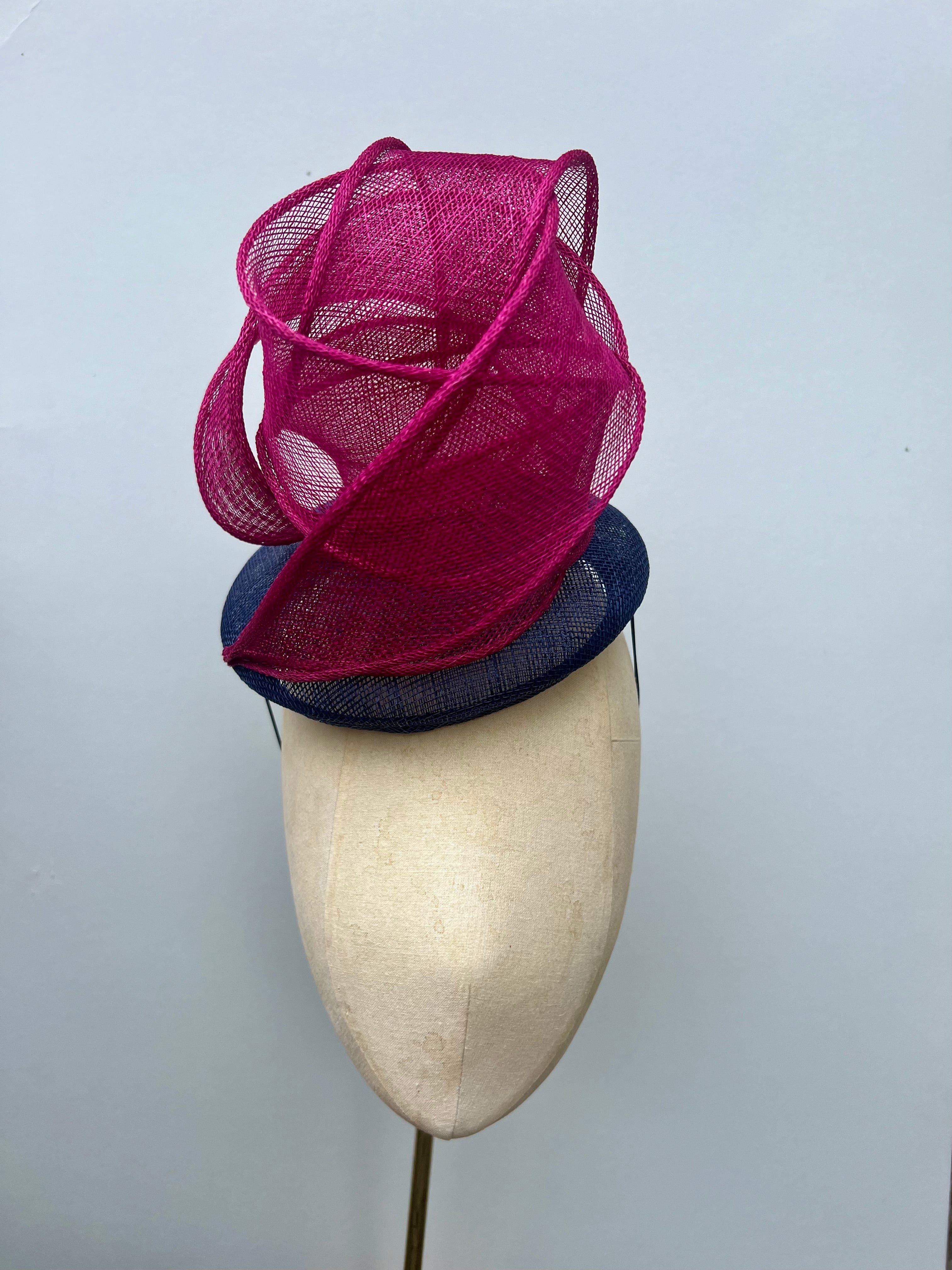 Signature Sculpture Navy/ Fuchsia